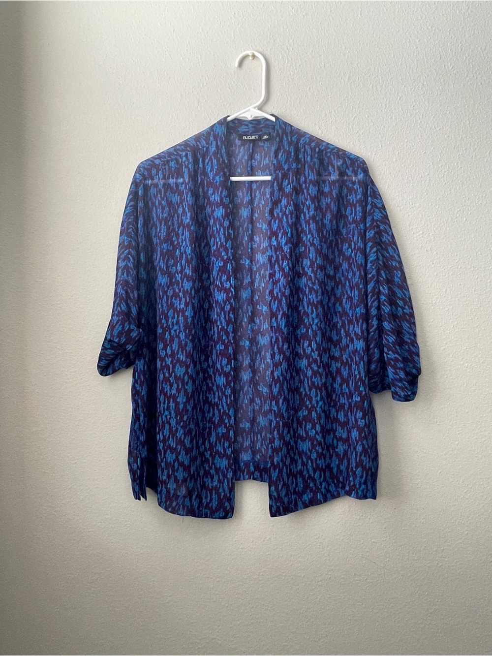 a.n.a Open-Front Patterned Kimono in Navy and Bright Blue